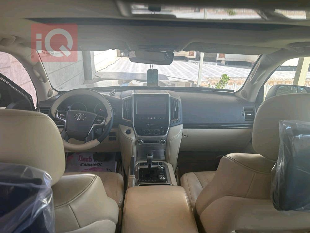 تويوتا لاندكروزر